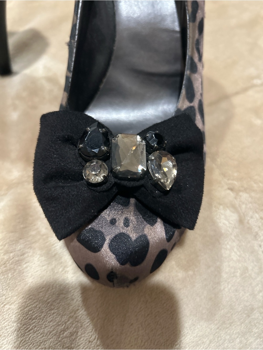 Leopard Print Women's Bow-Accent Pump with Crystal Embellishments